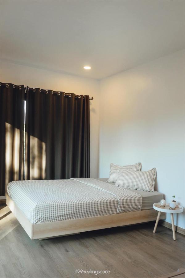 29ฮีลลิ่ง สเปซ Apartment ปัว ภายนอก รูปภาพ